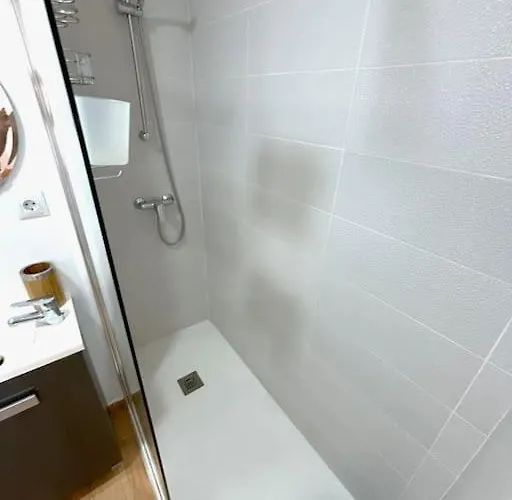 Evans Realty Bc Estudio En Centro *