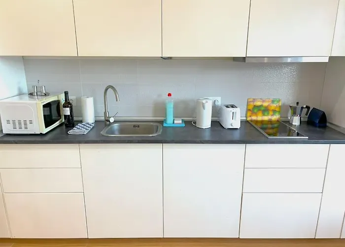 Evans Realty Bc Estudio En Centro Lägenhet